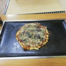 完成したお好み焼き