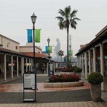 あみプレミアムアウトレットから見える牛久大仏