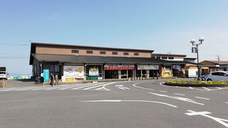 海がすぐ横の道の駅
