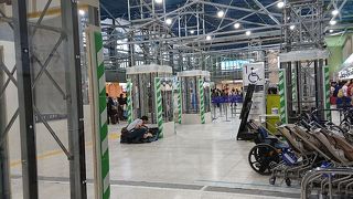 改装中の伊丹空港