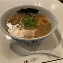 醤油白湯らーめん