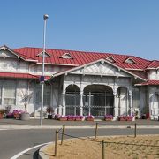 有形文化財の南海本線浜寺公園駅へ