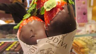 チョコ掛けイチゴがおすすめ