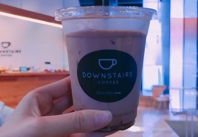 ベンツのカフェ