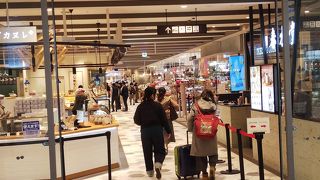 お土産ものが勢揃い