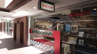 写真展も商品紹介も