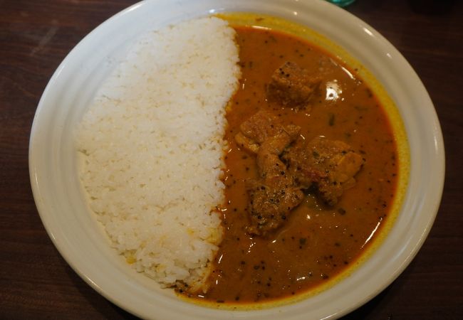 スープカレーみたいにサラッとしたカレー