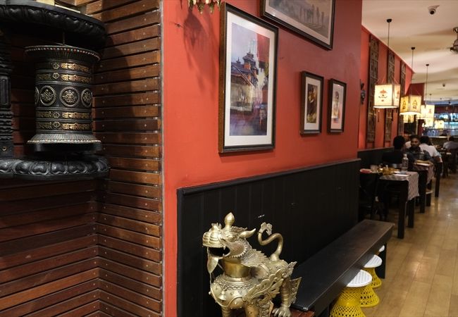 ザ ムグラン ネパリーズアンドインディアン レストラン