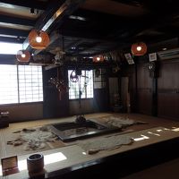 ３００年前からあるらしい囲炉裏