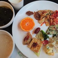 朝食はバイキング