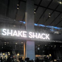 シェイクシャック 東京国際フォーラム