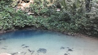 陸のブルーホール