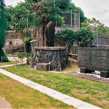 和魂の塔、全景。