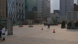 札幌駅前（南口）の広場