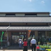 三連水車近くの川の駅