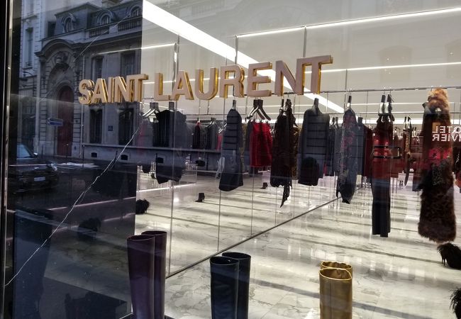 SAINT LAURENT PARIS  イヴ・サンローラン