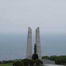 海を見渡すことができる場所にありました。