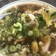 白菜醤油ラーメン