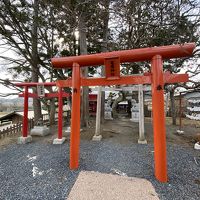 亀麿神社
