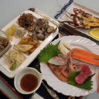 夕飯も朝食もバイキングです