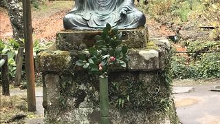 江戸幕府公認の縁切寺。　♪源氏山から北鎌倉へ～たどり着いたのは 縁切寺♪　の　東慶寺に行ってきました。