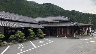 志ば漬けの本家 土井の本店です