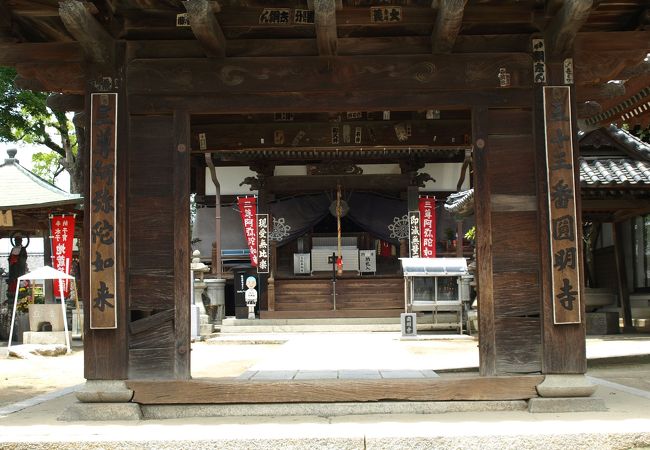 キリシタン石塔のあるお寺！