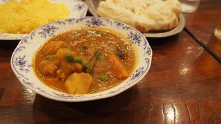 蓼科湖畔にあります