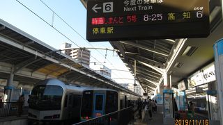 ジーゼル特急です