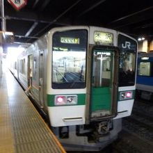 山形駅に停車中の列車です。