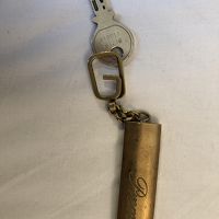 自分で持ち運ばなければならない重い鍵