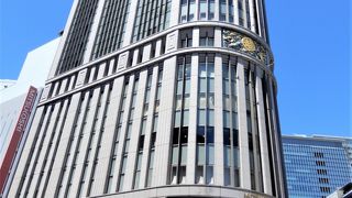 格調高い百貨店