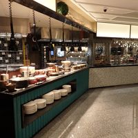 温かいものやカレーがありました