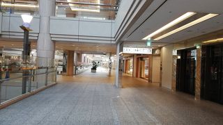 4/8～当面の期間　全館臨時休業中　ランドマークプラザ