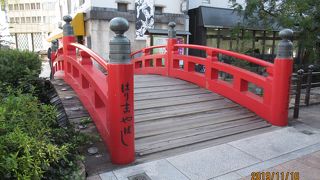 高知で有名な赤い橋です
