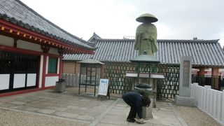 親鸞も弘法大師も分け隔てなく