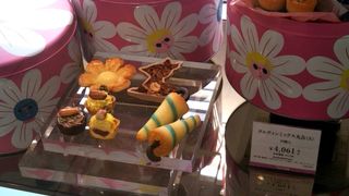 華やかなスイーツボックス