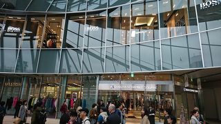 レストランも多いので、利用価値高い施設