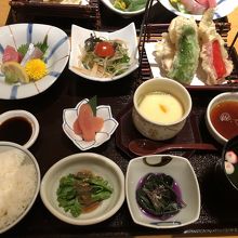 サービスランチ御膳