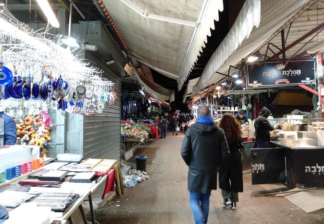 テルアビブの台所と呼ばれているカルメル市場