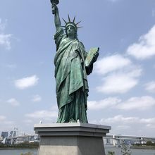 お台場の自由の女神像 ニューヨークの縮小版ではなく パリのオリジナルのレプリカ By ハンク 自由の女神像のクチコミ フォートラベル