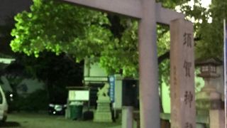 こじんまりした神社