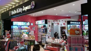 新千歳空港のキティーショップ