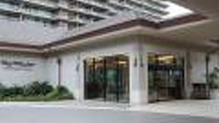 アストン アット ザ ホエラー オン カアナパリ ビーチ