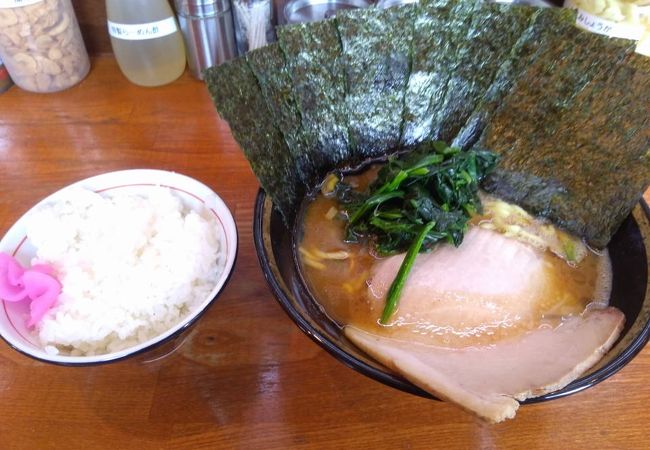 次回はラーメン味薄め、固め、脂少な目にライス