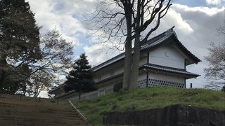 金沢城公園の敷地内