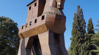 トロイ遺跡は木馬があってこそかもしれない