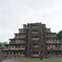 メキシコシティの北東にあるエル・タヒン遺跡です。