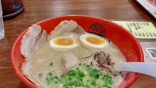 若手ラーメン職人！福岡トップクラスの美味しいラーメン作ります。