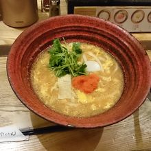 もちもち麺がおいしいです。